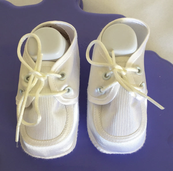 Boys and/or Girls Size 2 White Satin Crib Shoes BABY DEER *NEW*