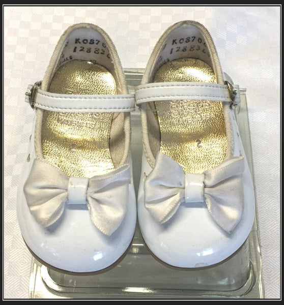 Baby Girls Size 2C WHITE HEART PATENT LEATHER Shoes with Satin Bows *Metal Buckle* SWEET Vintage!