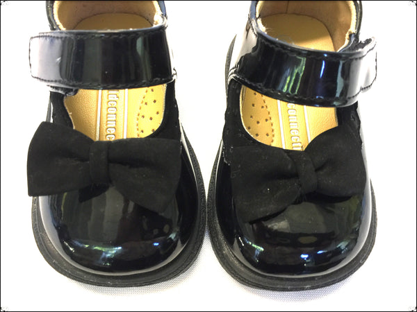 Girls Size 2C Black Patent Leather with Velvet Bow Shoes - Sale Pending